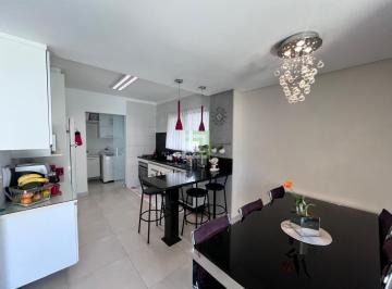 Casa · 215m² · 2 Quartos · Casa à venda - em Engordadouro