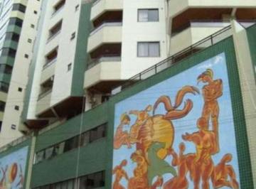 fachada · Grande e moderno apartamento no centro de B. C. !!