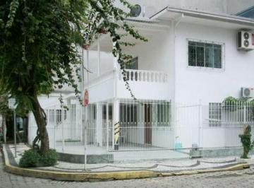 Fachada · Linda Casa com 3 dormitórios COM AR !!!