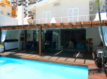 area piscina 2 · Casa CLIMATIZADA com PISCINA - CENTRAL !!!