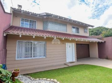 Casa de 4 quartos, Curitiba · Sobrado no Boa Vista | 229m² (446m² Terreno | 4 Quartos (1 Suíte) | Espaço Gourmet | Amplo Terreno