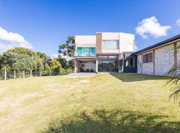 Casa de 8 quartos, Curitiba · Casa com Terreno de 7.000m² e 350m² de Área Construída a 15 minutos do Parque Barigui