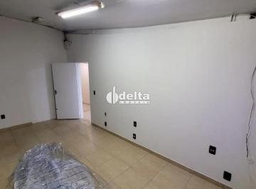 Photo 1 · Sala disponível para locação no bairro Brasil em Uberlândia-MG