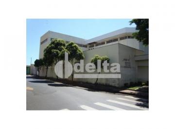 Photo 1 · Prédio disponível para aluguel no bairro Santa Mônica em Uberlândia-MG