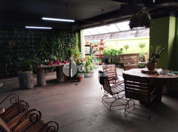 NULL · Loja disponível para locação no bairro Martins em Uberlândia-MG.