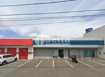 NULL · Loja disponível para locação no bairro Santa Rosa em Uberlândia-MG.