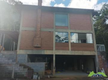 Foto 01 · Casa em condomínio - Três Córregos
