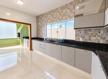 Casa · 300m² · 3 Quartos · 3 Vagas · São Francisco II | Casa Térrea de 3 Quartos, sendo 1 Suíte | R$ 5.000,00 | Condomínio e IPTU incluso