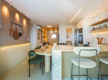Apartamento de 2 quartos, Itajaí · Lindo e Decorado.