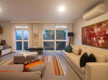 Casa · 369m² · 3 Quartos · 4 Vagas · Sobrado com 3 quartos à venda em Vila ipojuca - SP