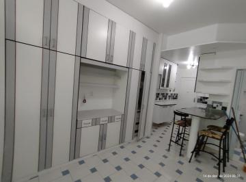 Apartamento de 1 quarto, Rio de Janeiro · Kitnet à venda em Botafogo com armários planejados e área de serviço