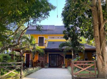Casa de 5 quartos, Brejo Paraibano · CASA DE ALTO PADRÃO A VENDA NO CONDOMÍNIO ÁGUAS DA SERRA, 4 QUARTOS, 200m2, BANANEIRAS-PB