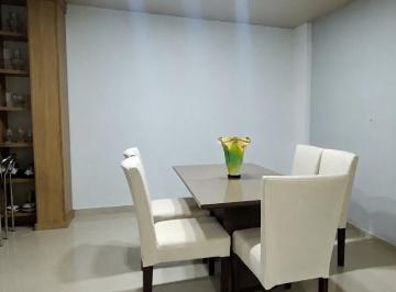 Casa en Venda de 3 quartos · Forest Hill | Casa com 3 Quartos, Suíte, Climatizada e 2 Vagas | Aceita Financiamento