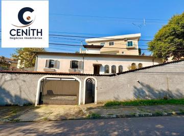Casa · 206m² · 4 Quartos · 6 Vagas · Casa Térrea c\ Suíte, Quintal e Churrasqueira - Granja Viana