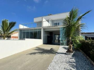 Casa · 171m² · 4 Quartos · 2 Vagas · Sobrado Frente Mar com 4 dormitórios à venda, 171 m² por R$ 1.100.000 - Brasília - Itapoá/SC