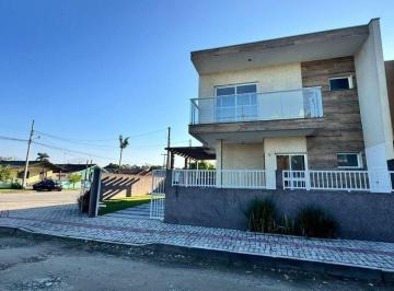 Casa · 93m² · 3 Quartos · 2 Vagas · Sobrado com 3 dormitórios à venda, 93 m² por R$ 649.000,00 - Cambiju - Itapoá/SC