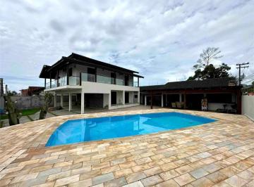 Imagem Principal · Casa de Alto Padrão á Venda em Peruíbe