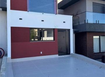 Imagem Principal · Casa à venda com 3 quartos, sendo 3 suítes, no condomínio Residencial The Square Village, Cotia