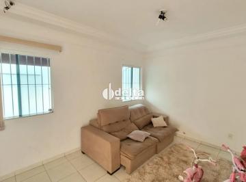 Photo 1 · Casa com 3 quarto sendo 1 suíte disponível para venda ano bairro Cidade Jardim e