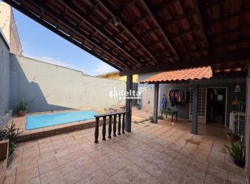 Photo 1 · Casa com 3 quartos sendo 1 suítes disponível para venda no bairro Cidade Jardim