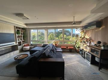 Apartamento · 89m² · 3 Quartos · 2 Vagas · Apartamento com 3 quartos, 1 suíte, 2 vagas e elevador no bairro Petrópolis