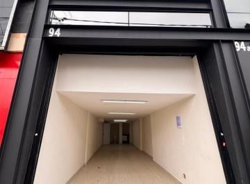 Comercial · 43m² · Loja na Rua Guarau, 94 • 43 m²