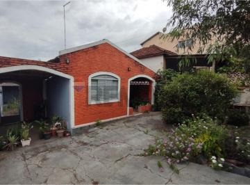 Casa · 185m² · 4 Quartos · 2 Vagas · Casa para venda em Vila São José de 185.00m² com 4 Quartos e 2 Garagens