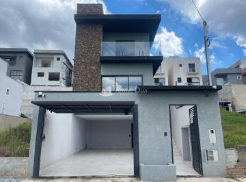Casa · 204m² · 3 Quartos · 4 Vagas · Casa - Portal dos Ipês