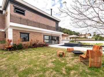 Casa de 4 quartos, Curitiba · GENERIC_TITLE