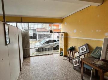 Casa · 219m² · 4 Quartos · 2 Vagas · SOBRADO COM 4 QUARTOS SENDO 1 SUÍTE NO PARQUE VITÓRIA RÉGIA EM SOROCABA