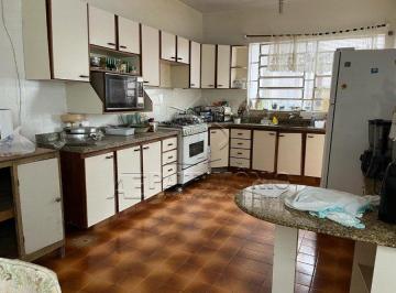 Casa · 216m² · 3 Quartos · 2 Vagas · CASA,3 Dormitorio(s) bairro Faculdade