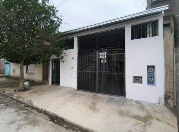 Casa · 210m² · 3 Quartos · 4 Vagas · CASA ASSOBRADADA COM 3 QUARTOS SENDO 1 SUITE EM VOTORANTIM