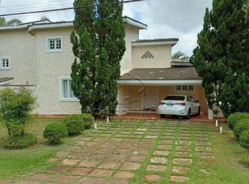 Casa · 1020m² · 3 Quartos · 4 Vagas · SOBRADO CONDOMINIO COM 3 QUARTOS SENDO 1 SUITE CLOSET - FAZENDA LAGO AZUL