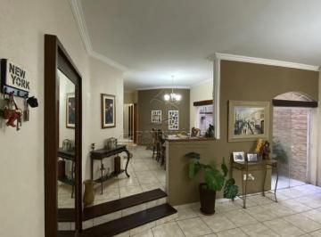 Casa · 206m² · 3 Quartos · 4 Vagas · CASA TERREA 3 QUARTOS - Refúgio