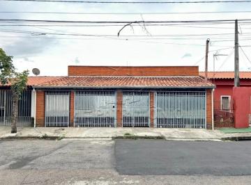 Casa · 300m² · 3 Quartos · 2 Vagas · CASA 3 QUARTOS VILA ADÉLIA