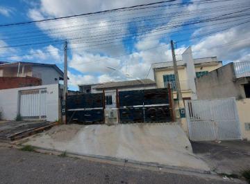 Casa · 43m² · 1 Quarto · 1 Vaga · Casa com 1 dormitório no bairro Eucalíptos
