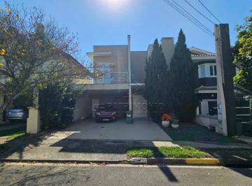 Casa · 300m² · 3 Quartos · 4 Vagas · SOBRADO COM 3 SUÍTES NO CONDOMÍNIO VILLA OLYMPIA EM SOROCABA