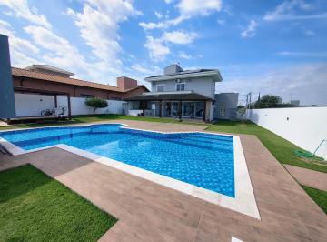 Casa · 1008m² · 3 Quartos · 4 Vagas · CASA EM CONDOMINO COM 3 QUARTOS, SENDO 3 SUÍTE