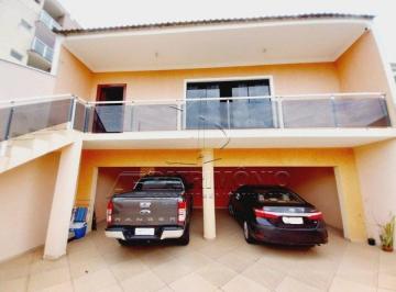 Casa · 164m² · 3 Quartos · 2 Vagas · CASA ASSOBRADADA 3 QUARTOS SENDO 1 SUITE MARTINEZ