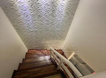Casa · 163m² · 3 Quartos · 3 Vagas · Excelente sobrado em Condomínio Fechado , com 03 dormitórios, sendo 01 suíte, ideal para quem busca
