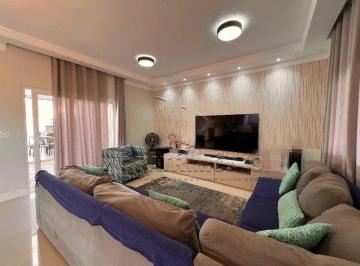 Casa · 251m² · 3 Quartos · 4 Vagas · CASA TERREA CONDOMINIO 3 QUARTOS - VILLA SUIÇA - RESIDENCIAL