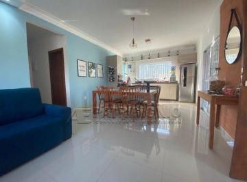 Casa · 442m² · 3 Quartos · 3 Vagas · CASA TERREA 3 QUARTOS SENDO 1 SUÍTE COM CLOSET RIO VERDE