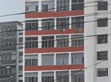 Apartamento · 32m² · 1 Quarto · Quarto e sala mobiliado, 2 grandes janelas, belas vistas, prédio reformado, ar c
