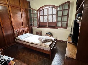 Casa · 211m² · 3 Quartos · 4 Vagas · CASA ESPAÇOSA NA AVENIDA - CARIRU EM IPATINGA