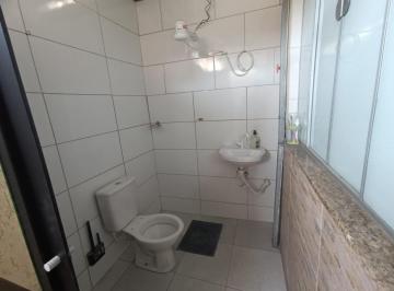 Casa · 76m² · 3 Quartos · 1 Vaga · Casa em Esperança, Ipatinga: 3 Dormitórios e 1 Suíte