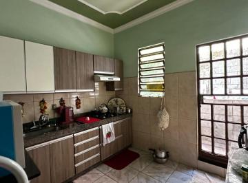 Casa · 300m² · 3 Quartos · 1 Vaga · Casa à venda em Canaã, Ipatinga: 300m², 3 quartos, 1 suíte