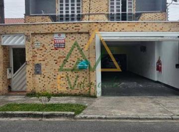 Casa · 2 Quartos · 6 Vagas · Sobrado na Cidade Industral