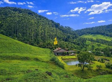 Rural · 49000m² · 2 Quartos · 2 Vagas · Sítio amplo com 49 mil m² no final da rua