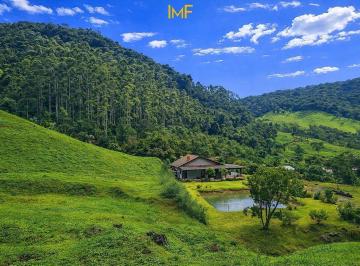 Rural · 49000m² · 2 Quartos · 2 Vagas · Sítio amplo com 49 mil m² no final da rua