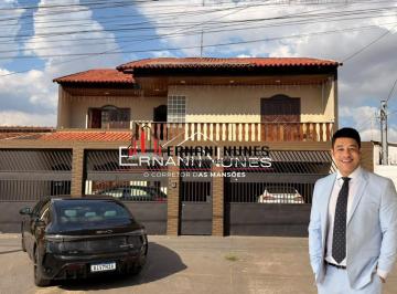 Casa · 250m² · 6 Quartos · 6 Vagas · QND TAGUATINGA NORTE 6 QUARTOS 2 SUÍTES ARMÁRIOS NOS QUARTOS PISCINA COM CASCATA SAUNA CHURRASQUEIRA